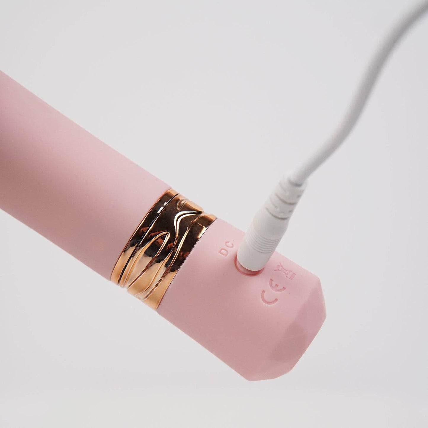 Vibrador Labial Yaray - La Maleta Rosada Juguete Femenino