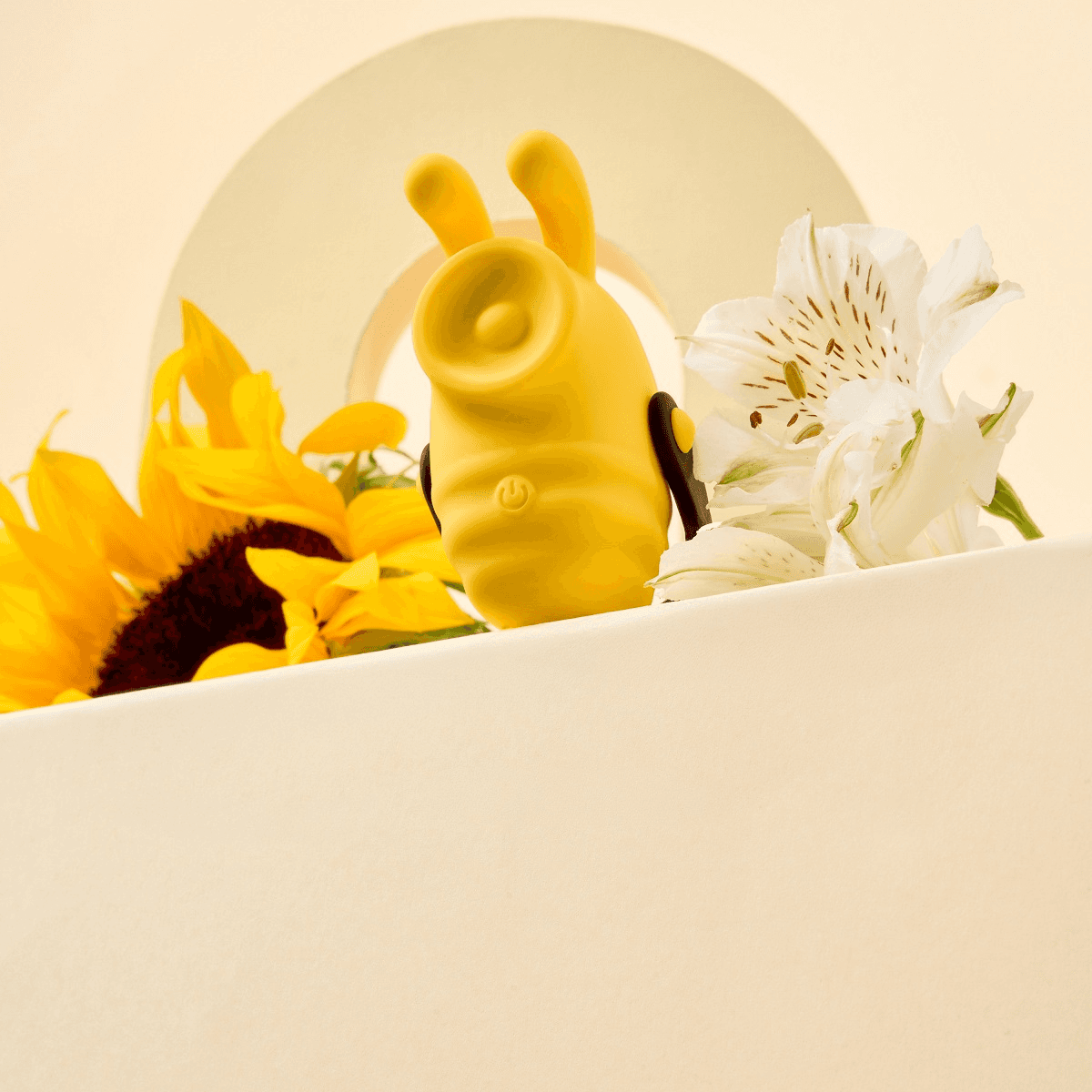 Vibrador con Pulsión Bumble Bee - La Maleta Rosada Vibrador para el Clítoris